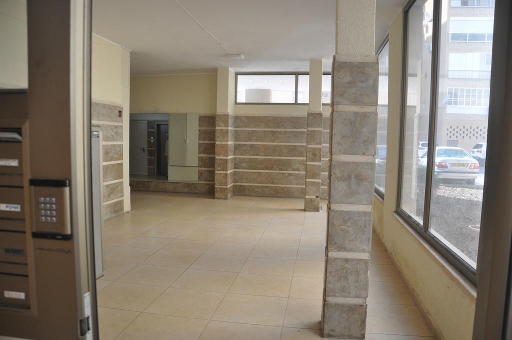 Sky Home Apartment Jabotinsky 8 Bat Yam Eksteriør billede