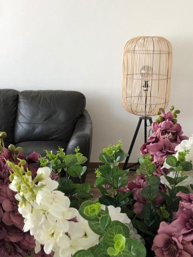 Sky Home Apartment Jabotinsky 8 Bat Yam Eksteriør billede