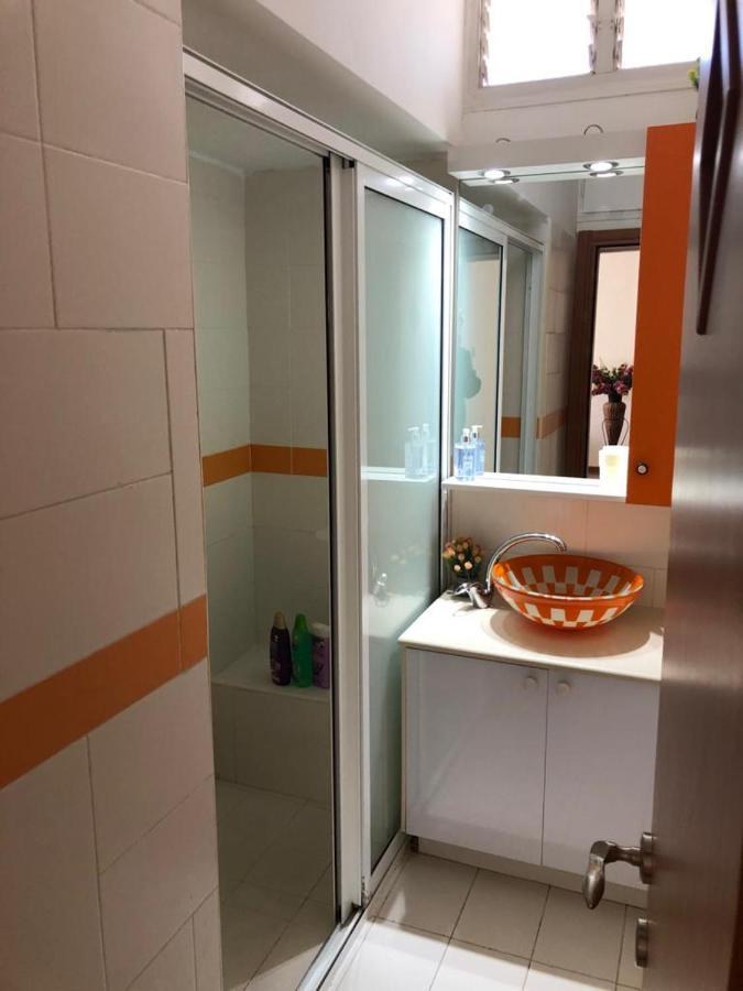 Sky Home Apartment Jabotinsky 8 Bat Yam Eksteriør billede