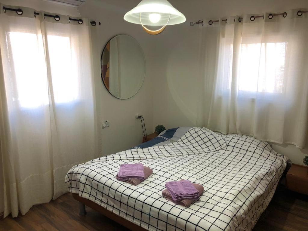 Sky Home Apartment Jabotinsky 8 Bat Yam Eksteriør billede
